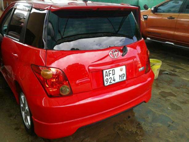 Toyota ist vermelho Maputo - imagem 2