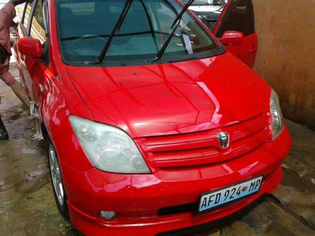 Toyota ist vermelho Maputo - imagem 3