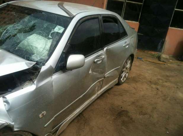 Toyota Altezza acidentado Cidade de Matola - imagem 1