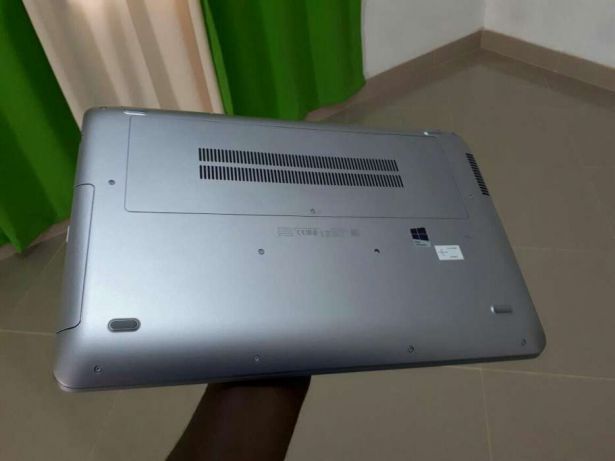 Laptop hp 470 G4 core i7 NVIDIA 930MX Sommerschield - imagem 5