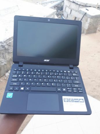 Laptop Acer mini Sommerschield - imagem 5