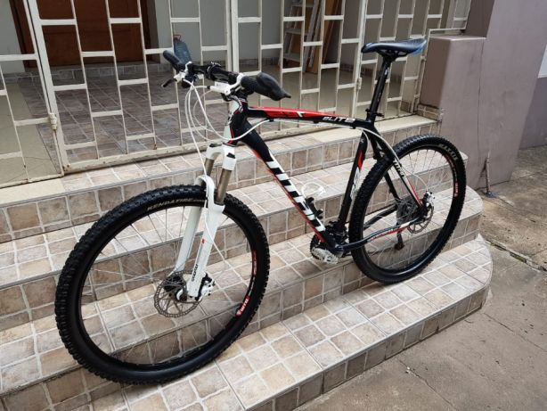 Bicicleta titan tamanho 29 com travões hidráulicos professional Machava - imagem 1