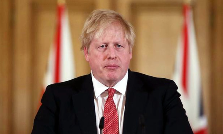 Boris Johnson internado devido à COVID-19